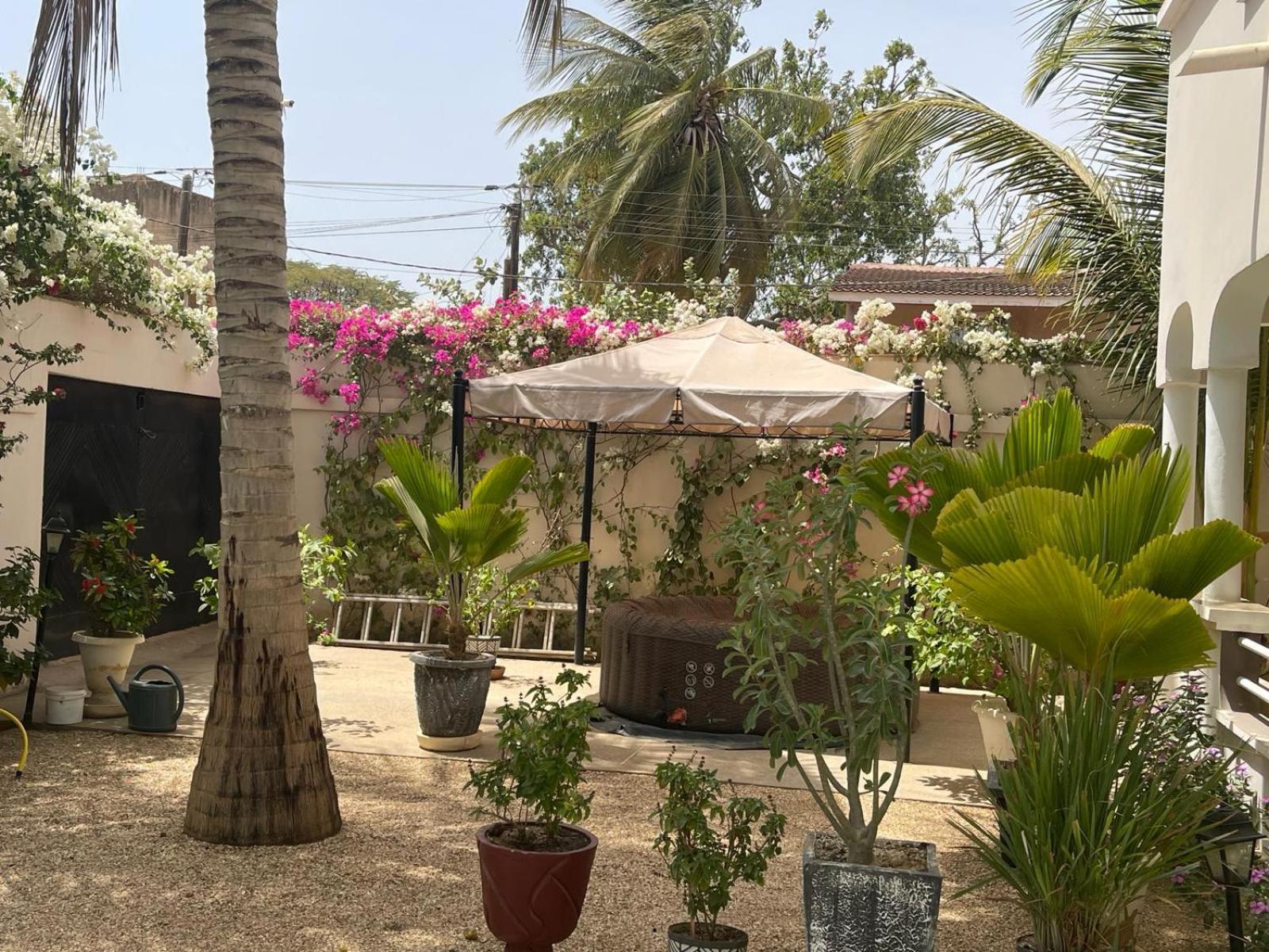 Villa Ngore Saly Bagian luar foto